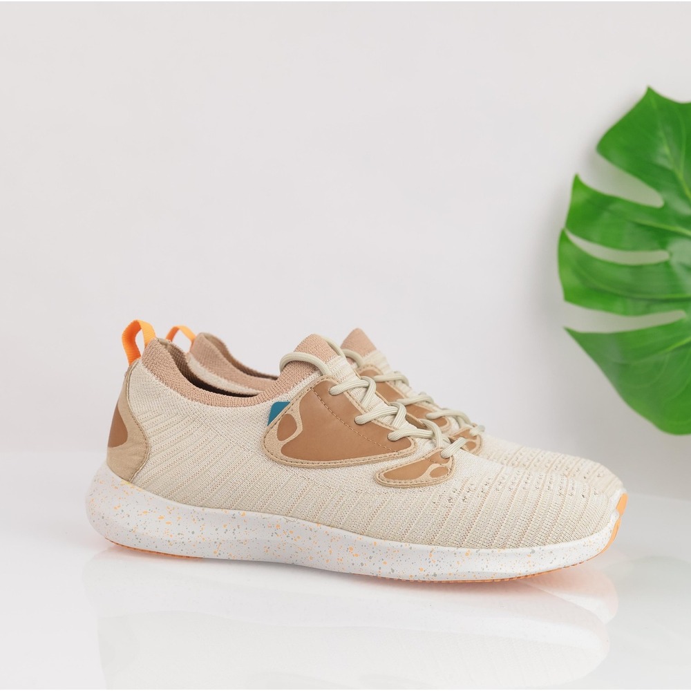 Vessi Womens Everyday 2.0 Sneakers Size 11 Waterproof Tan Knit Lace Up Shoes Low
